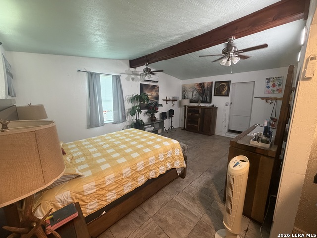 2366 Royal Oaks Property Photo 15