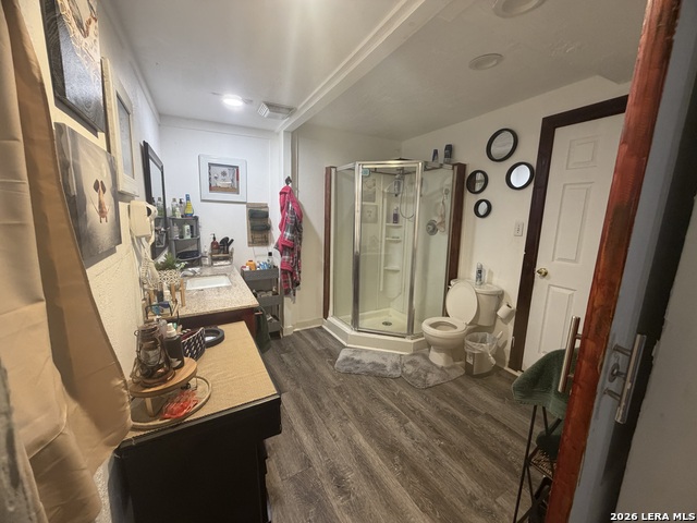 2366 Royal Oaks Property Photo 16