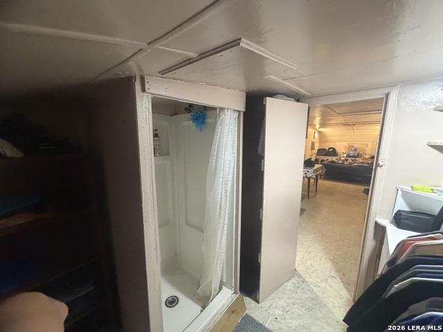 2366 Royal Oaks Property Photo 18
