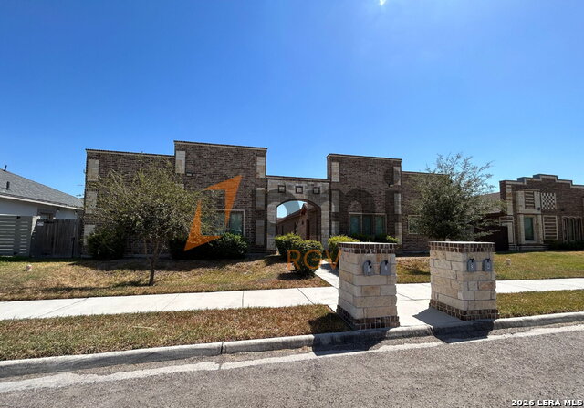 2708 Primrose Property Photo 1