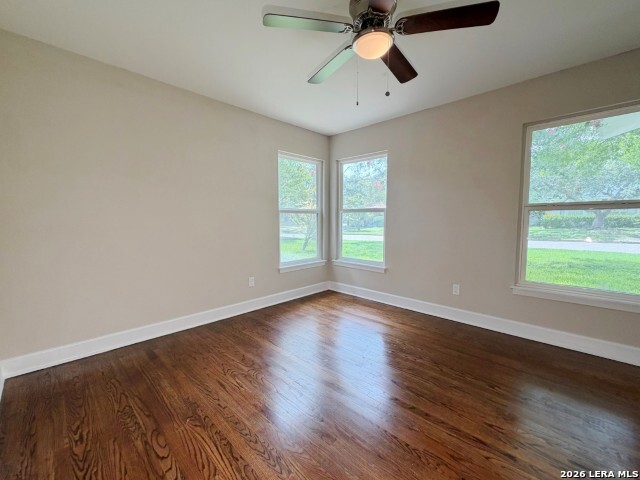 539 Oakleaf Dr Property Photo 17