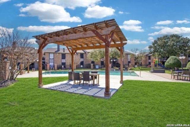 500 E Loop 820 Property Photo 7