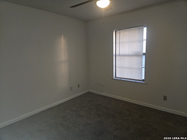 320 Station St Property Photo 4