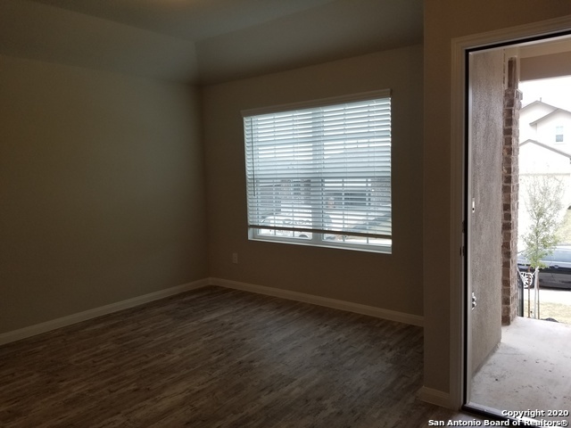 6114 Akin Pl Property Photo 4
