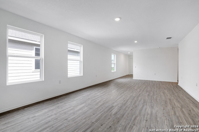 10215 Kersey Ml Property Photo 2