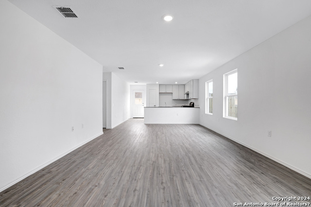 10215 Kersey Ml Property Photo 3