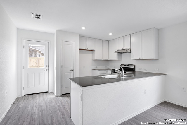 10215 Kersey Ml Property Photo 4