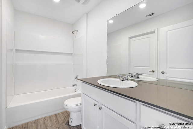 10215 Kersey Ml Property Photo 9