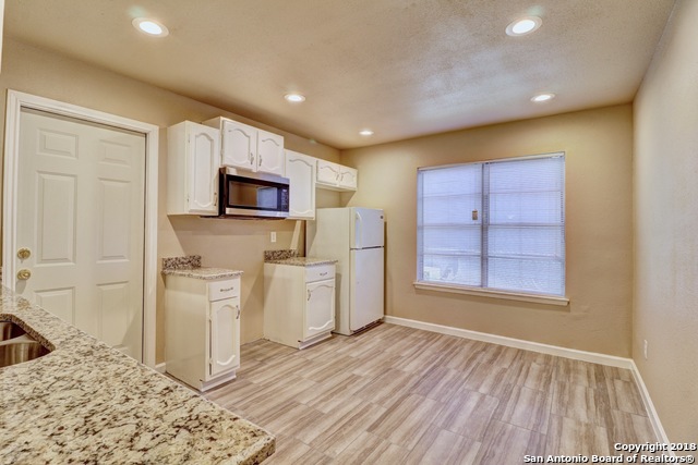 7731 Pipers Hill Property Photo 11