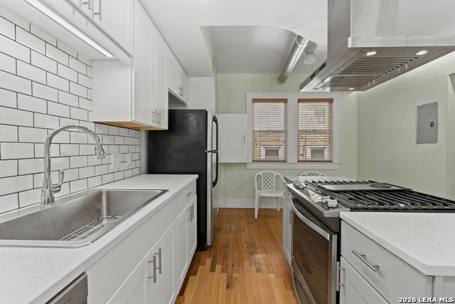 526 Pershing Ave Property Photo 13