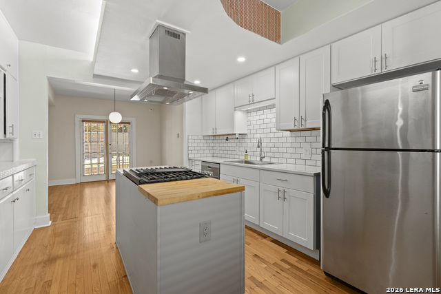 526 Pershing Ave Property Photo 14