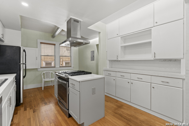 526 Pershing Ave Property Photo 16