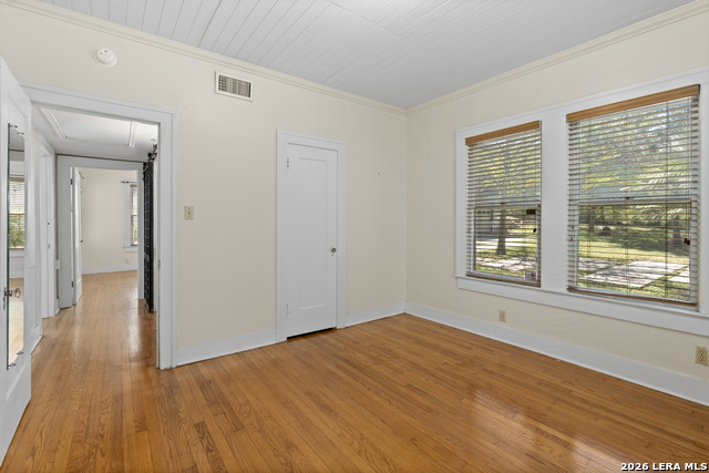 526 Pershing Ave Property Photo 22