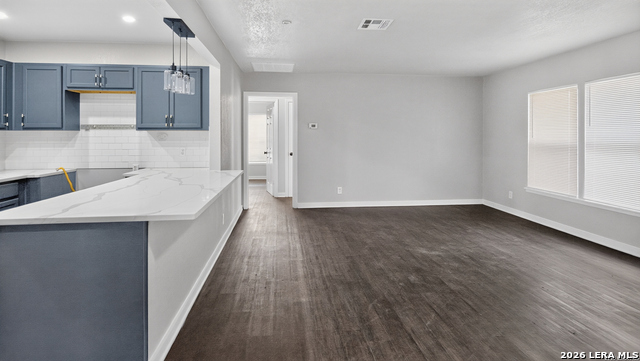 219 Leonidas Dr Property Photo 4