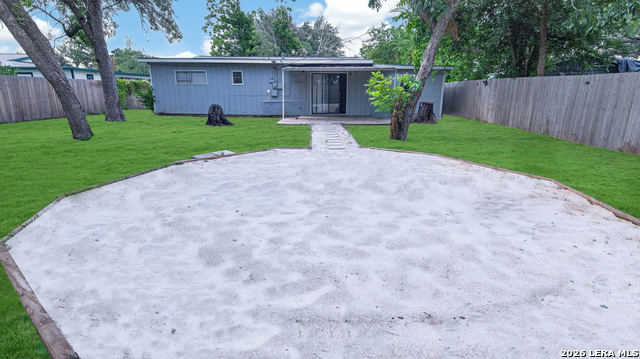 219 Leonidas Dr Property Photo 13