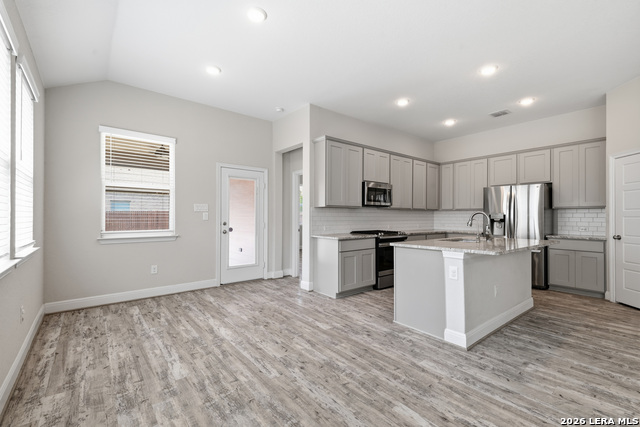 12146 Casparis Property Photo 10