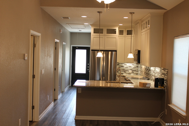 1303 Lombrano St Property Photo 2