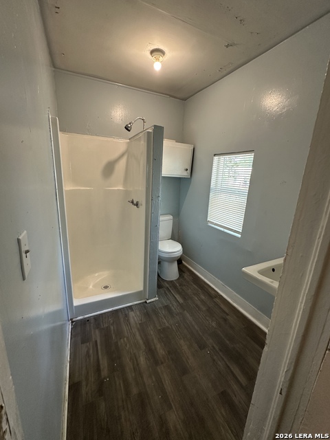 307 E Lambert Property Photo 7