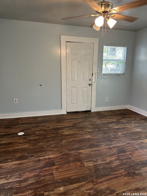 307 E Lambert Property Photo 8