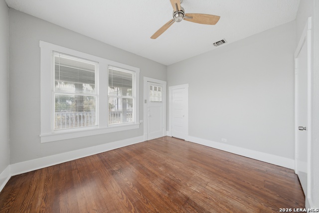 141 E Woodlawn Ave Property Photo 22
