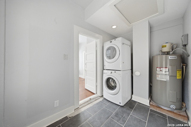 141 E Woodlawn Ave Property Photo 38
