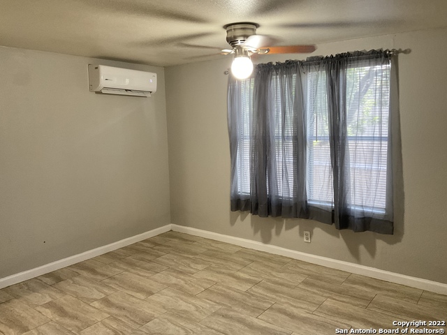 11916 Grapevine St Property Photo 12