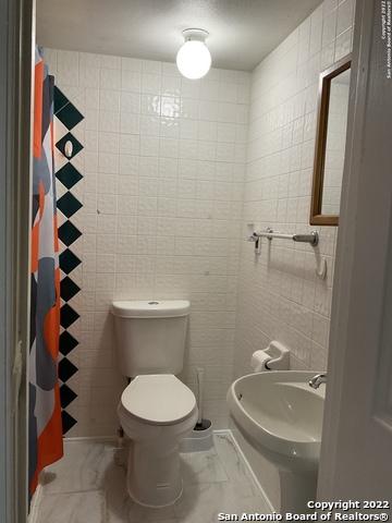 11916 Grapevine St Property Photo 14