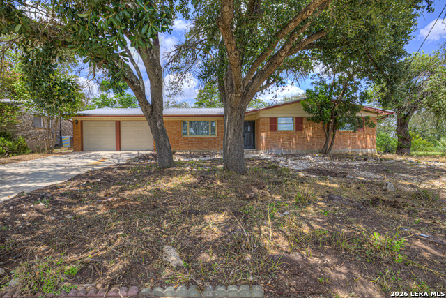 129 Young Property Photo 4