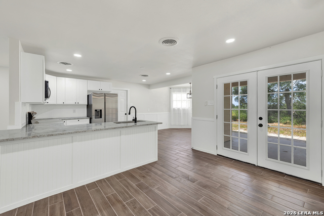 129 Young Property Photo 8