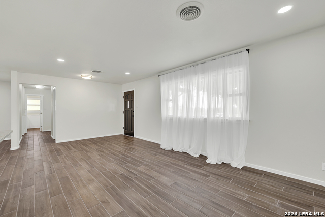 129 Young Property Photo 9