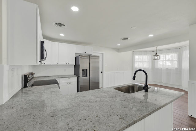 129 Young Property Photo 14