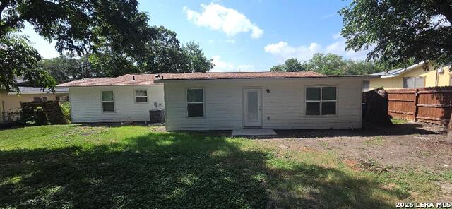 207 E Crestline Property Photo 4