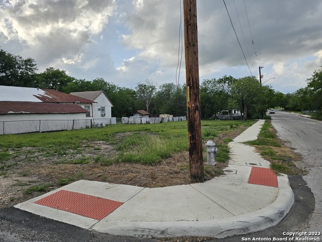 223 Coleman St Property Photo 1
