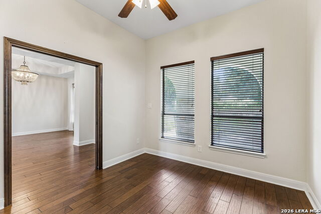 406 Marsh Oval Property Photo 7