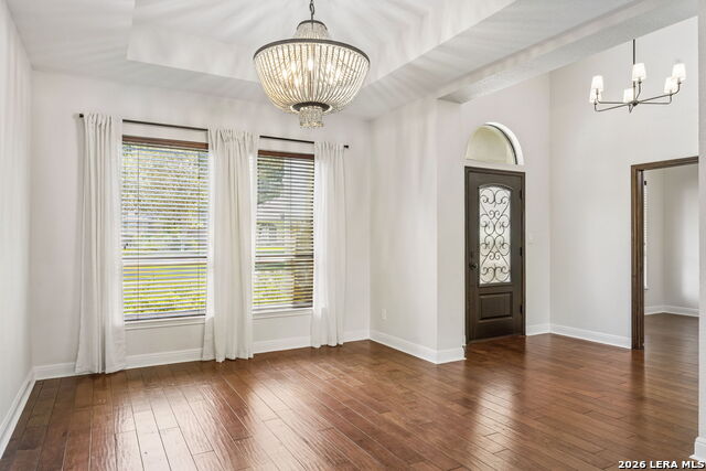 406 Marsh Oval Property Photo 8