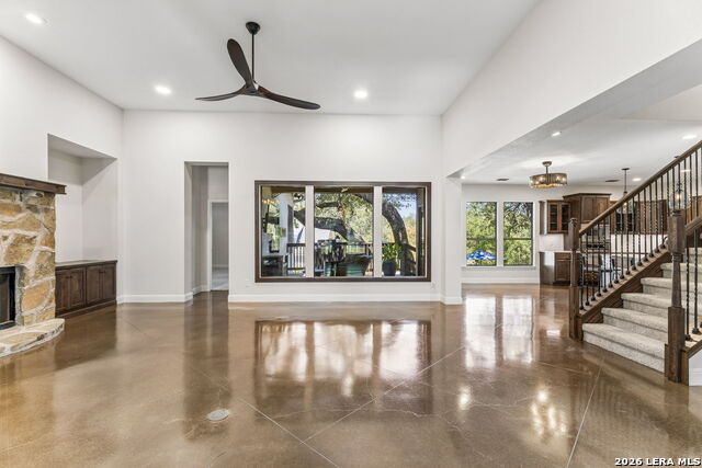 406 Marsh Oval Property Photo 10