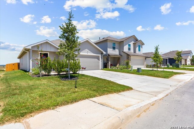 1675 House Finch Drive Property Photo 3