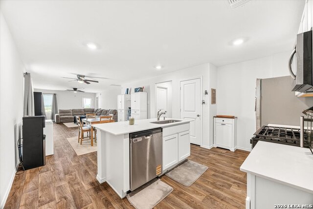 1675 House Finch Drive Property Photo 8
