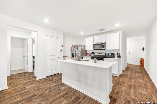 1675 House Finch Drive Property Photo 10