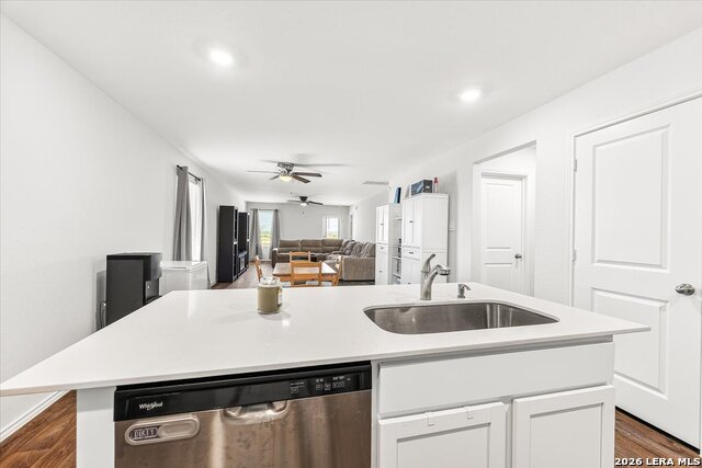 1675 House Finch Drive Property Photo 11