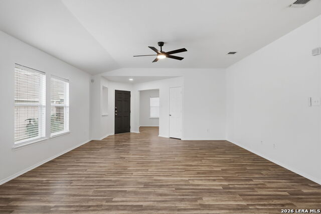 21503 Riverton Rise Property Photo 8