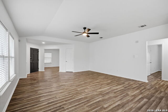 21503 Riverton Rise Property Photo 9
