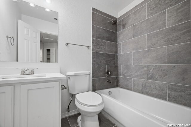 21503 Riverton Rise Property Photo 32