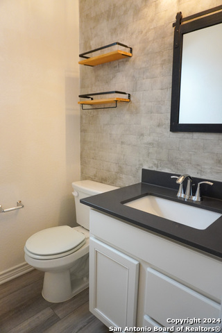 11211 Aristides Property Photo 5