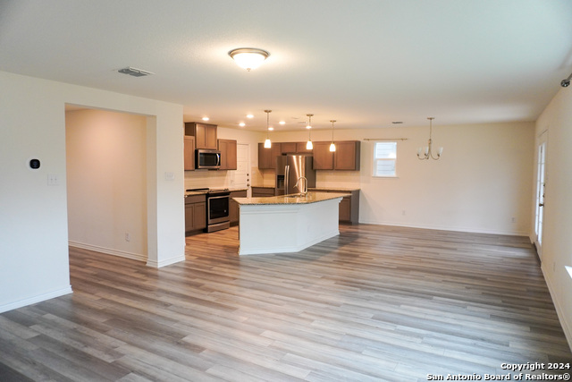 11211 Aristides Property Photo 7