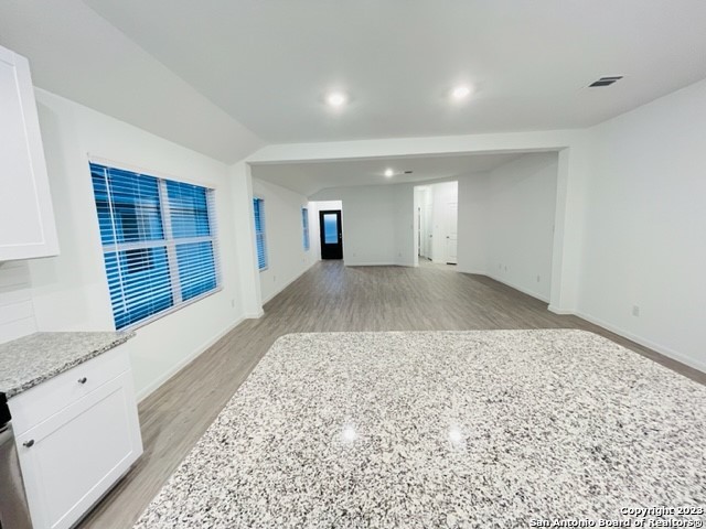 10419 Beachball Bend Property Photo 3