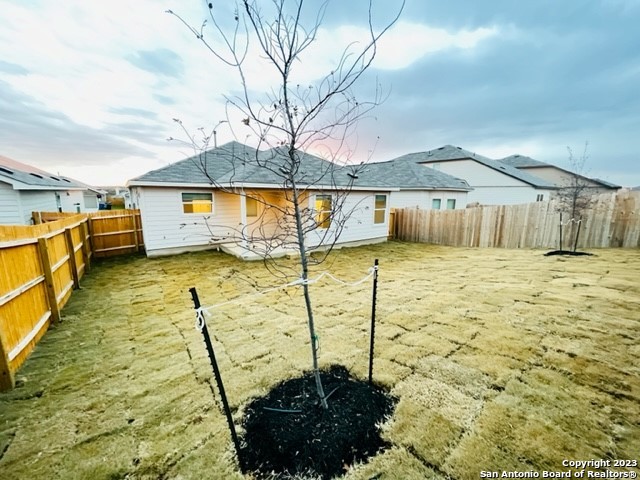 10419 Beachball Bend Property Photo 16