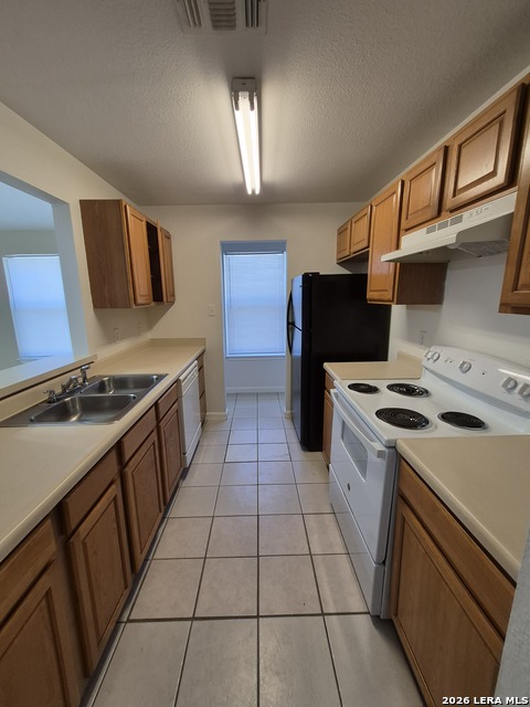 7703 Chatsworth Property Photo 8