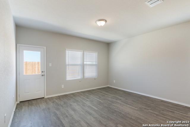 1149 Gracie Way Property Photo 5
