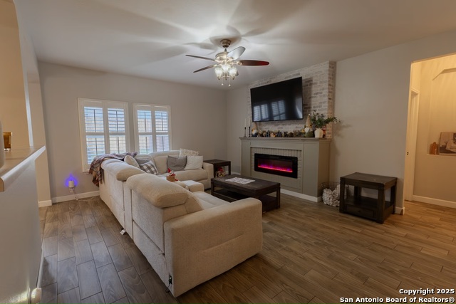 26111 Amber Sky Property Photo 8